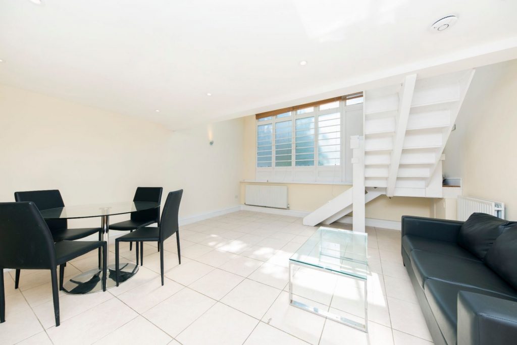 Stewarts Grove, SW3 Milton Stone